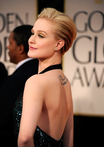 A atriz Evan Rachel Wood tem uma tatuagem secreta na parte interna do lábio