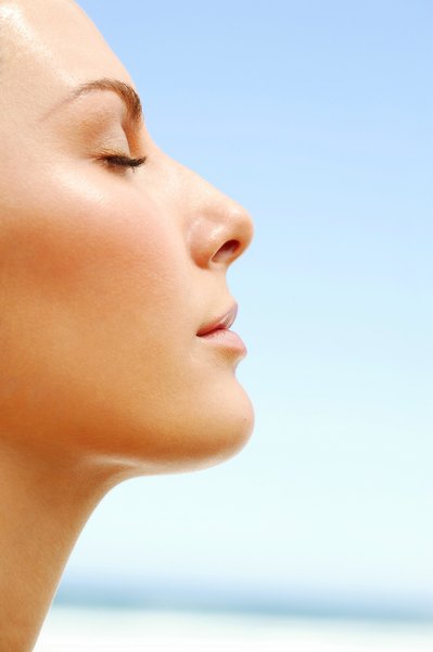 Essa máscara facial é ótima para manter aquele bronzeado bonito e a pele com aspecto saudável