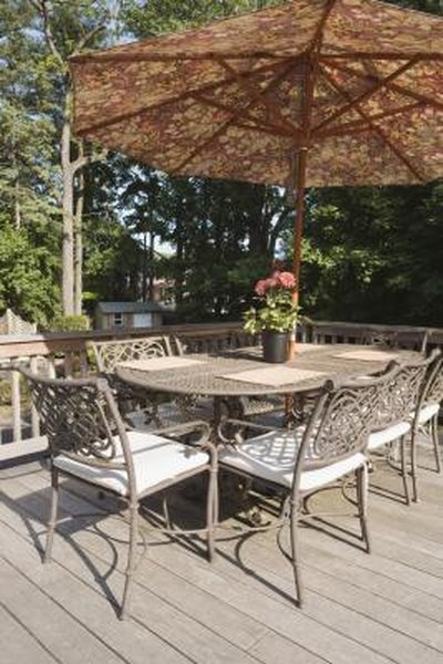How To Treat A Wood Deck Home Guides Sf Gate How To Treat A Wood Deck Home Guides Sf Gate