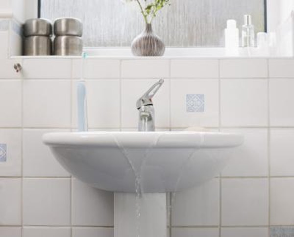 How To Fix An Overflowing Toilet And Sink At Home Home