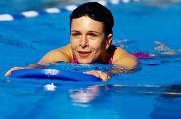 swimming-kickboard-exercises-woman