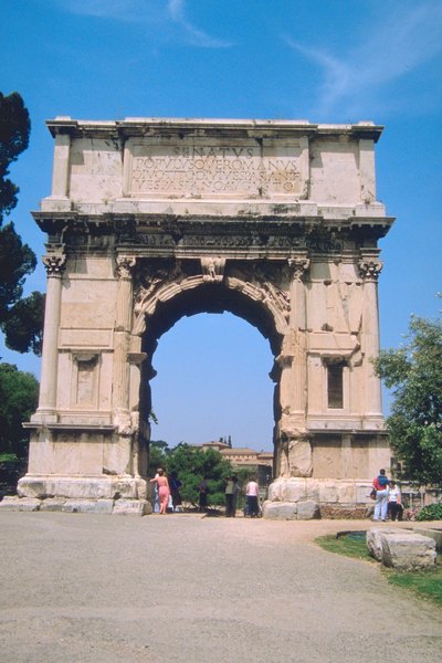 Pollution on the Arch of Titus has decreased.