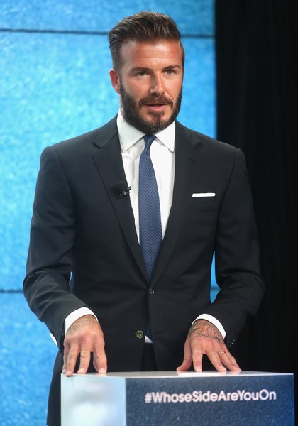 Beckham passa cremes, usa roupas justas e faz as unhas, e, ainda assim, é um símbolo de masculinidade