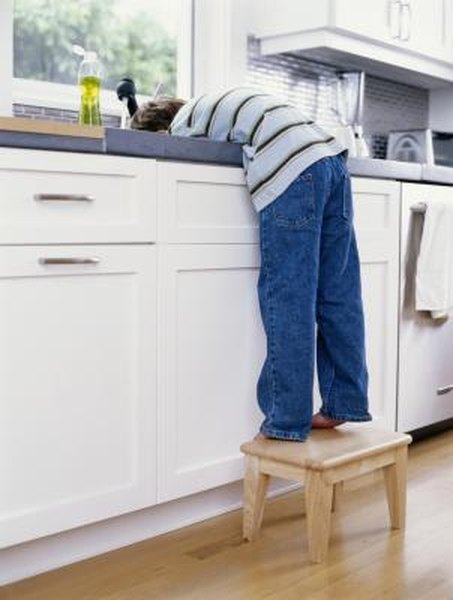 How To Clean White Painted Cabinets That Have Yellowed Home Guides How To Clean White Painted Cabinets That Have Yellowed Home Guides Sf Gate