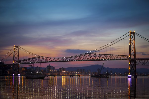 A capital catarinense é conhecida por suas belas praias e vida noturna
