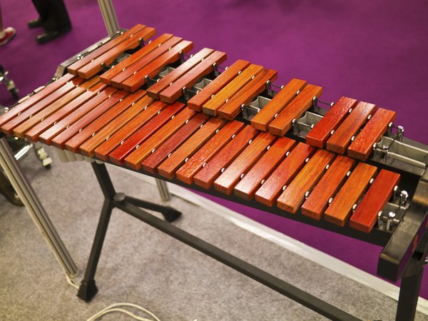Xylophones are percussive instruments.