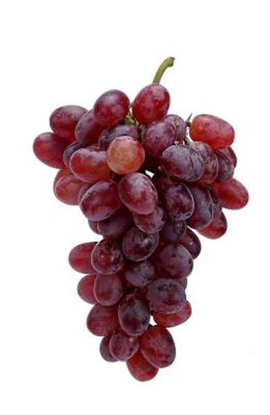 Do Red Grapes Have Fiber? - Woman