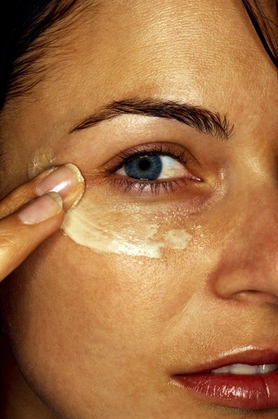 Retinoides podem suavizar as linhas faciais, deixando a pele mais bonita