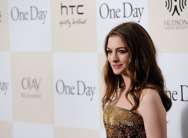 Anne Hathaway é uma das morenas mais famosas de Hollywood.