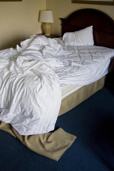 How Can I Make My King Fitted Sheet Fit Tighter Home Guides Sf Gate