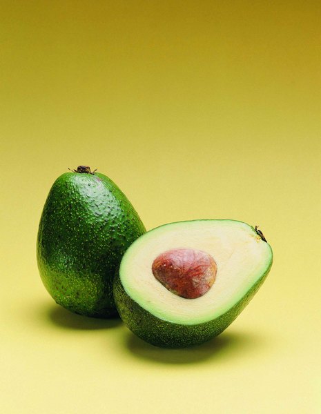 O abacate é rico em antioxidante e bloqueia o colesterol ruim