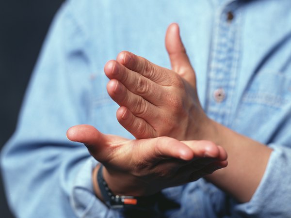 the-average-salary-of-a-sign-language-interpreter-woman