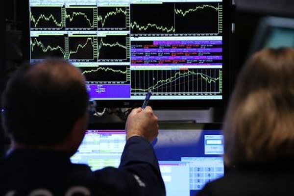 Traders use statistical tools in charts to predict intraday stock prices.