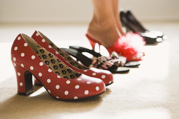 Sapatos não muito altos e de salto grosso são os ideais para grávidas