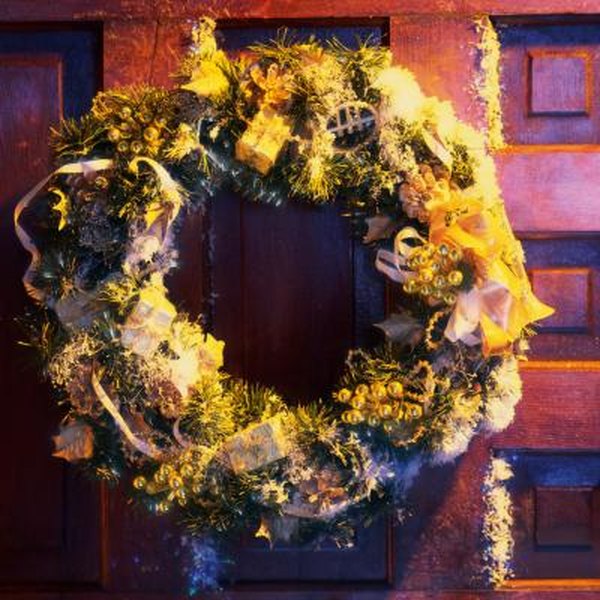 How To Decorate A Wreath With Vintage Gift Ribbon Home Guides