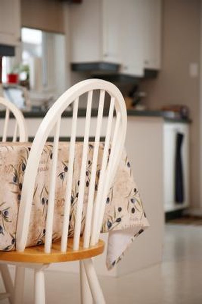 Quick Ways To Shorten A Tablecloth Home Guides Sf Gate
