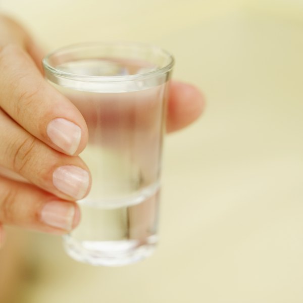Use um copo para preparar este aperitivo
