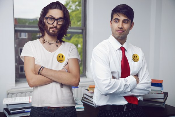 Para deixar a roupa social de lado, veja se no seu trabalho existe a "casual friday", mas também não abuse