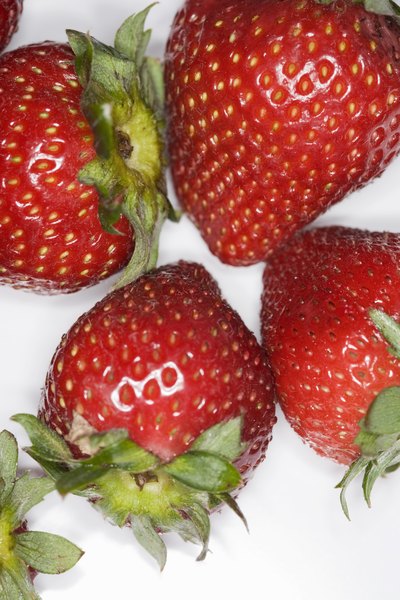 Para a saúde do cérebro, acrescente o morango na sua dieta