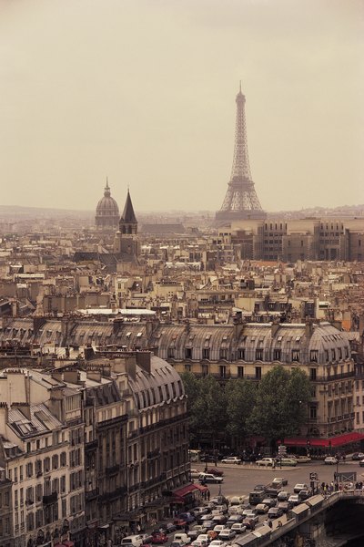 Além dos pontos históricos, Paris é perfeita para quem aprecia gastronomia e moda