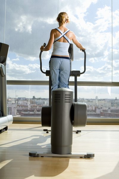 Elliptical Workout Plan for Toning - Woman