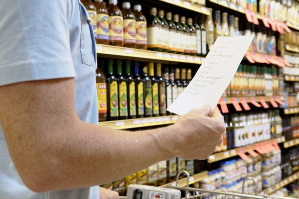 Planeje, faça uma lista e compre apenas o necessário