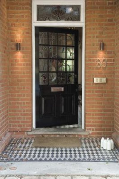 Front Door Lighting Wattage Recommendations | Home Guides | SF Gate Front Door Lighting Wattage Recommendations | Home Guides | SF Gate