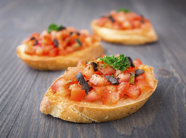 Prepare os seus aperitivos com ingredientes simples e frescos