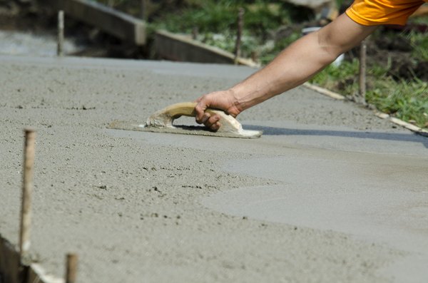 how-to-build-a-concrete-pad-homesteady