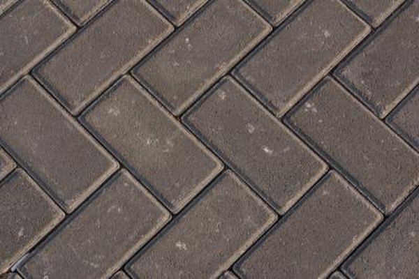 How To Cut Pavers On A Winding Path Home Guides Sf Gate How To Cut Pavers On A Winding Path Home Guides Sf Gate