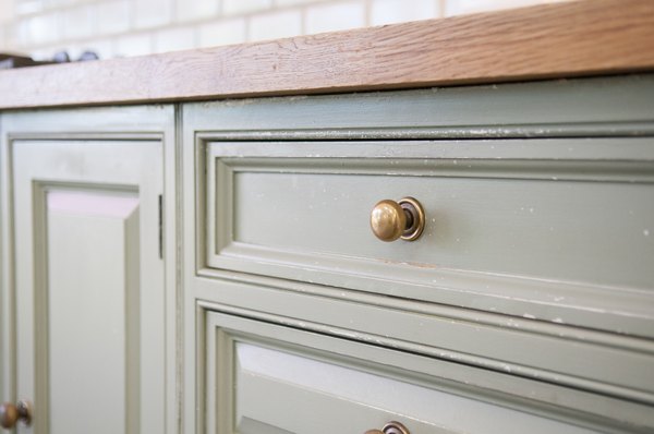 How To Clean Old Grease Stains Off Kitchen Cabinets Home Guides How To Clean Old Grease Stains Off Kitchen Cabinets Home Guides Sf Gate