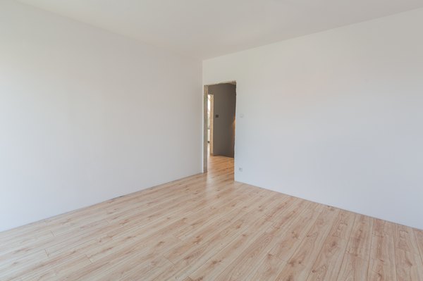 How To Install Laminated Flooring Transition Molding Home Guides How To Install Laminated Flooring Transition Molding Home Guides Sf Gate