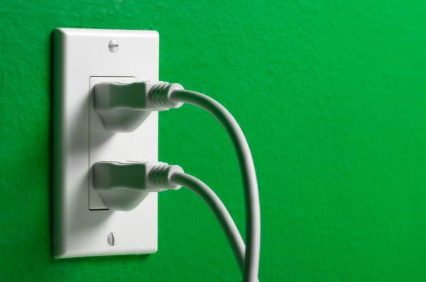 Can you plug a freezer into a regular outlet?