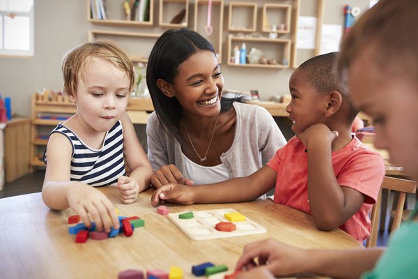 how much money do daycare owners make a year