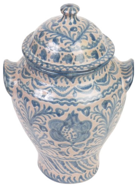 Ming porcelain is beautiful.