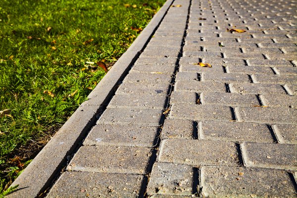 How To Make A Slope For Water Runoff Using Pavers Home Guides Sf How To Make A Slope For Water Runoff Using Pavers Home Guides Sf Gate