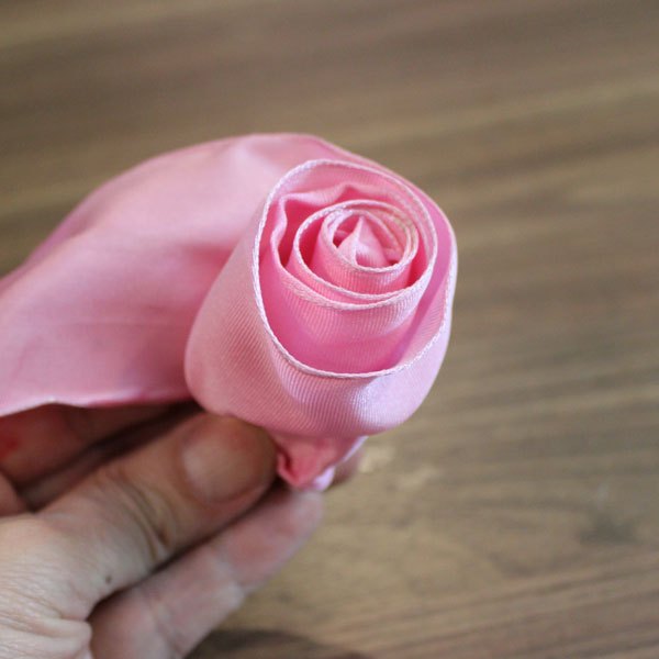 Finalize a rosa de fita