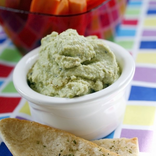 Coma legumes com molho de edamame