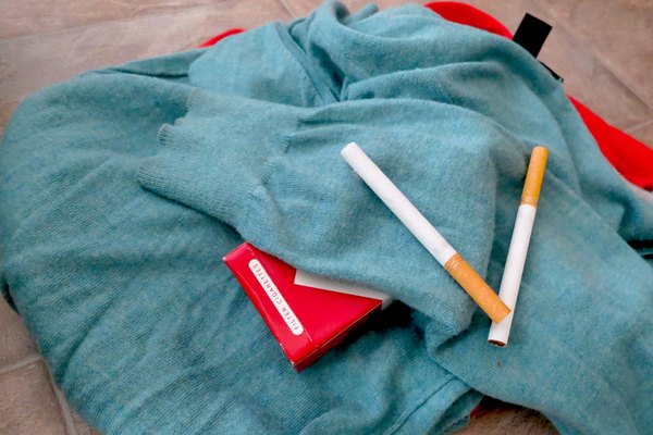 how-to-get-the-smell-of-cigarette-smoke-out-of-clothing-homesteady