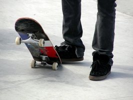 Best Tips to Choose Skateboard Shoes ~ Livestrong Bay