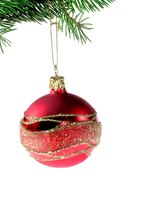 Decorating Christmas Bulbs Ideas | eHow