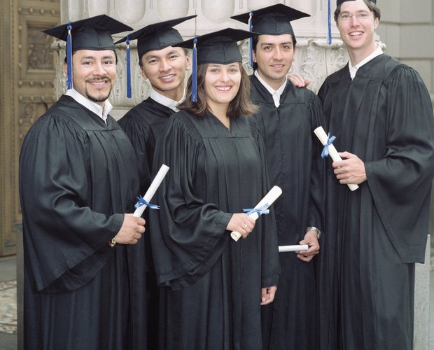 What To Wear Under Graduation Gown Men - All You Need Infos