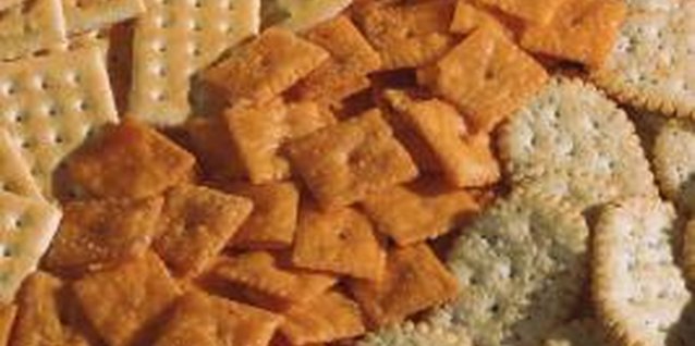 is-it-harmful-to-eat-too-many-crackers