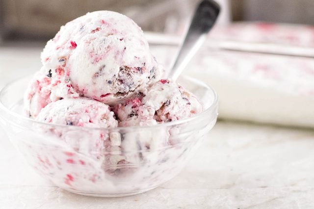 no-churn berry ice cream