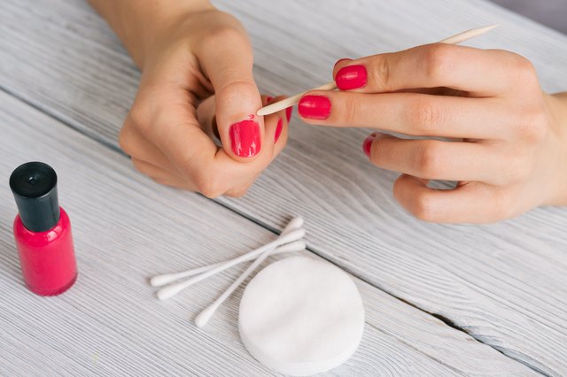 10 Handy Uses for Cotton Swabs | eHow