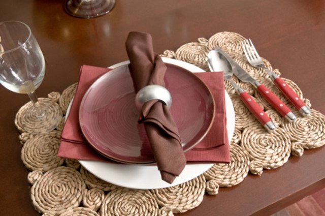 different-types-of-placemats-ehow