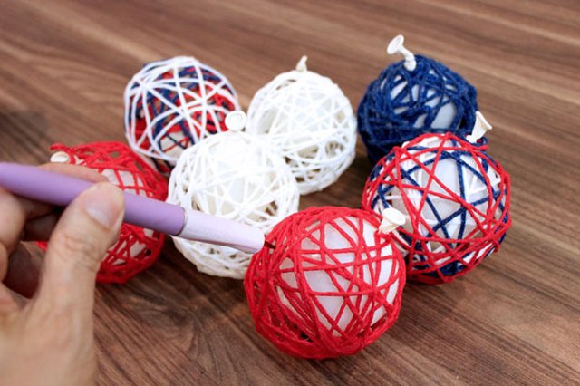 How To Make Patriotic String Lights For The Fourth Of July Ehow Remove The Balloons