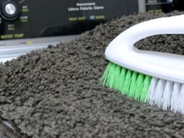 How to Clean a Bath Mat (with Pictures) | eHow
