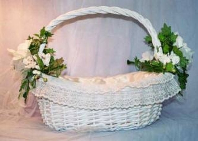 How To Decorate A Wedding Basket Ehow