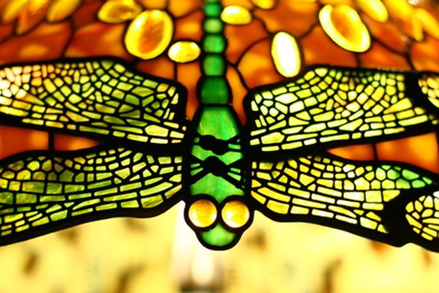 How To Repair Tiffany Gl Lamp Shades Ehow Repair A Tiffany Gl Lamp Shade The Dragonfly Pattern Was Favorite Of S